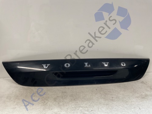 Volvo V40  525 12-19 Pre-Facelift Boot Trim Handle