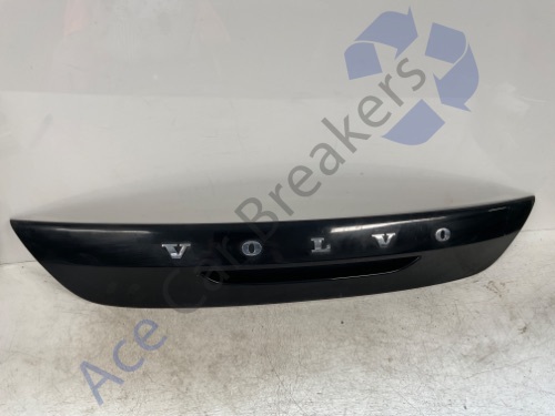 Volvo V40  525 12-19 Pre-Facelift Boot Trim Handle