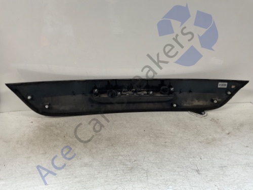 Volvo V40  525 12-19 Pre-Facelift Boot Trim Handle