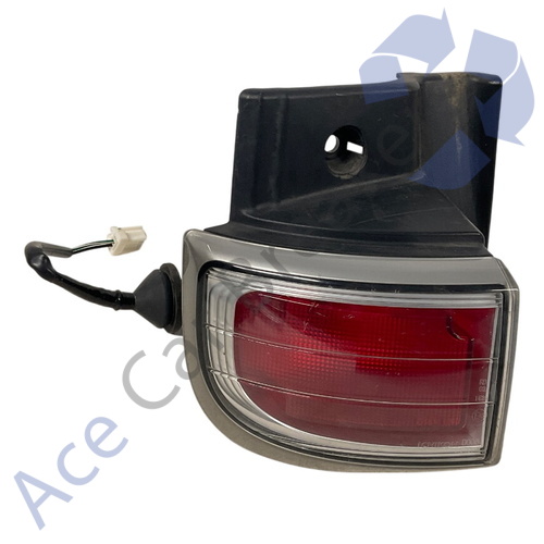 Nissan Elgrand E51 02-10 Passenger Left Rear Light