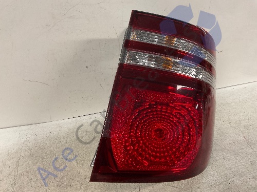 Toyota Alphard AH10 05-08 Drivers Right Rear Light