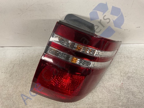 Toyota Alphard AH10 05-08 Drivers Right Rear Light