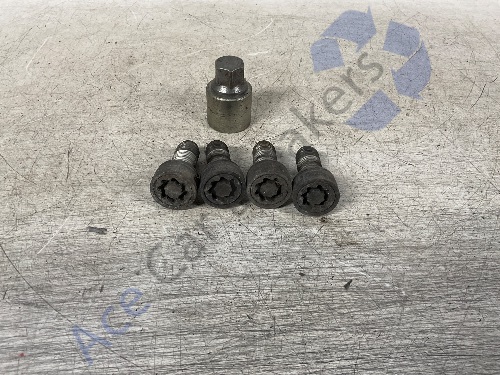 Volkswagen Golf Mk7 5G 12-17 Pre-Facelift Locking Wheel Nut Set