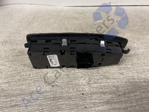 BMW 1 Series F20 LCI 15-19 Drivers Right Window Switch