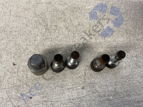 Audi A3 8P 5Dr 08-12 Facelift Locking Wheel Nut Set