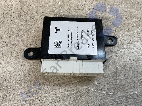 Tesla Model X Mk1 16-20 Distance Control Radar Module