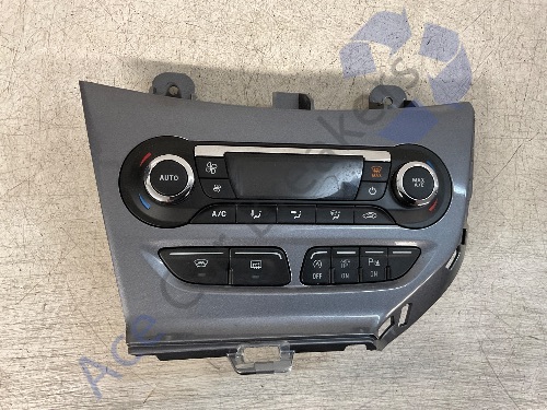Ford Focus ST-2 Mk3 10-14 Digital Climate Control Panel
