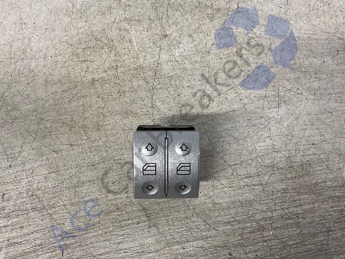 Mercedes-Benz SLK R171 03-10 Electric Window Switch Front Right Side