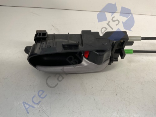 Suzuki Grand Vitara Mk3 08-15  Drivers Door Lock & Handle