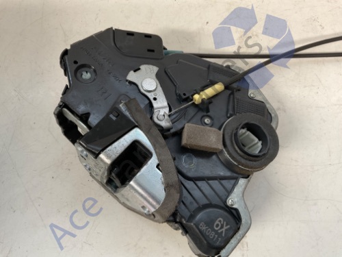 Suzuki Grand Vitara Mk3 08-15  Drivers Door Lock & Handle