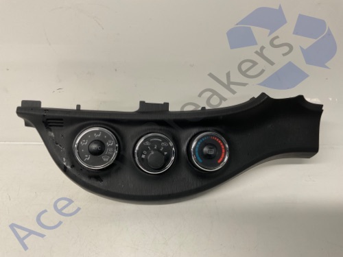 Toyota Yaris Mk3 12-20 5Dr Climate Control Panel