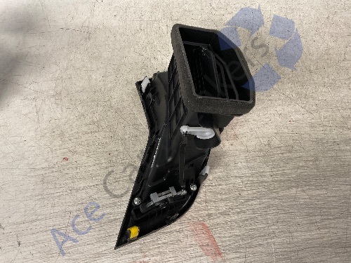 Hyundai Santa Fe Mk3 12-15 Dash Vent Left Side Central