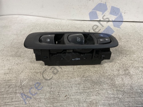 Renault Kadjar 15-18 Drivers Right Window Switch